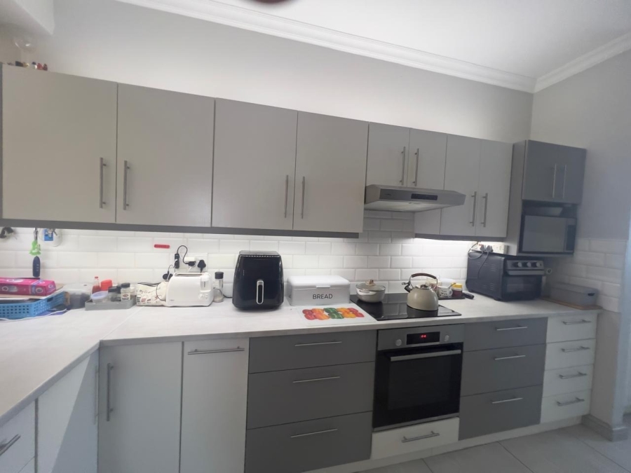 2 Bedroom Property for Sale in Vredenburg Western Cape
